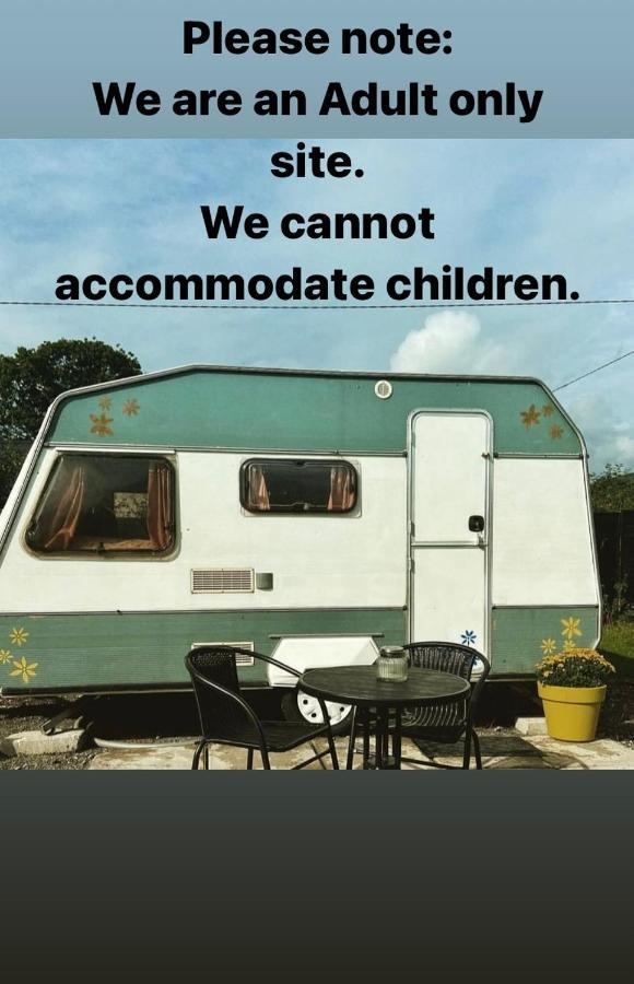 Cosy Caravan At Carrigeen Glamping Hotel Kilkenny Kültér fotó